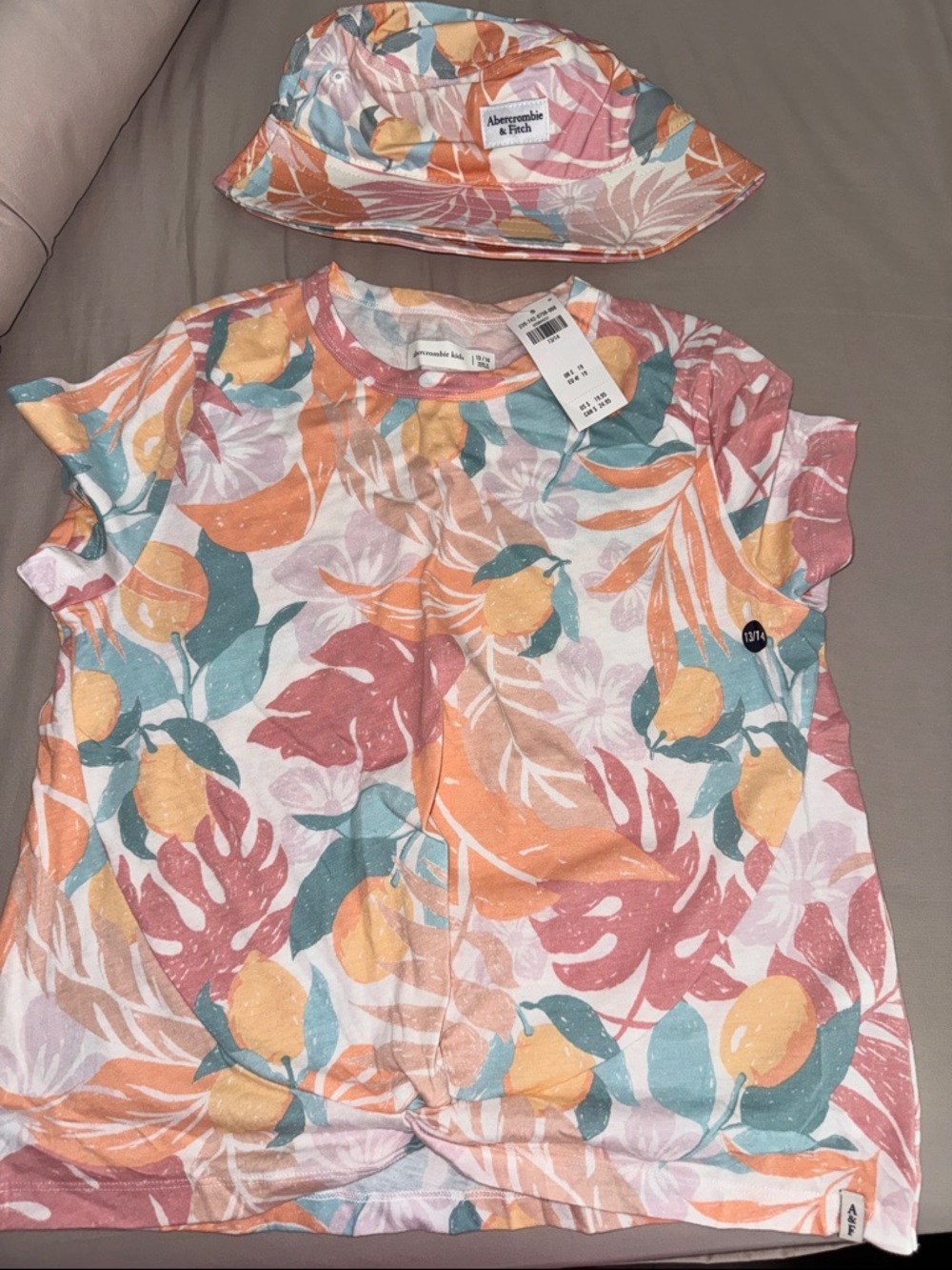 Abercrombie & Fitch Girls' Tropical Print Tee in Multi with hat